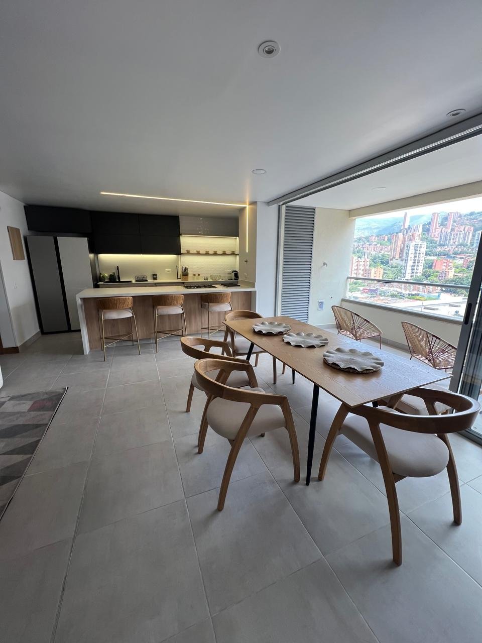 Furnished 3-Bedroom Apartment for Rent – Ciudad del Río, Medellín — 13