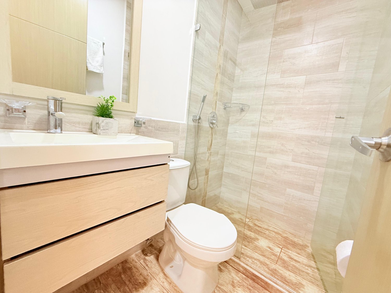 Luxury Furnished Apartment for Rent – Laureles - 9
