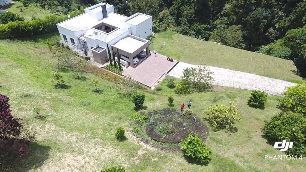 En Venta casa campestre ubicada en Caldas  - Image 7
