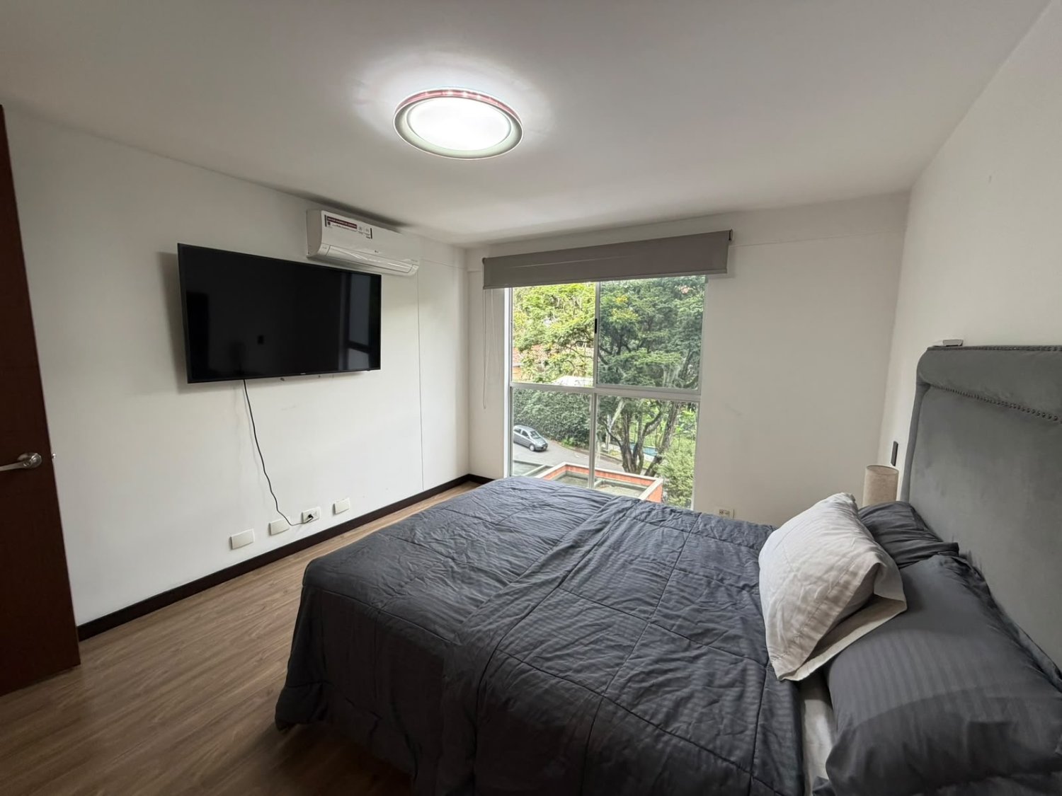 Apartamento en Renta  amoblado en el sector de Castropol  — 8