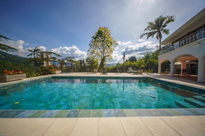 Exclusiva casa en renta o en venta  - Image 3