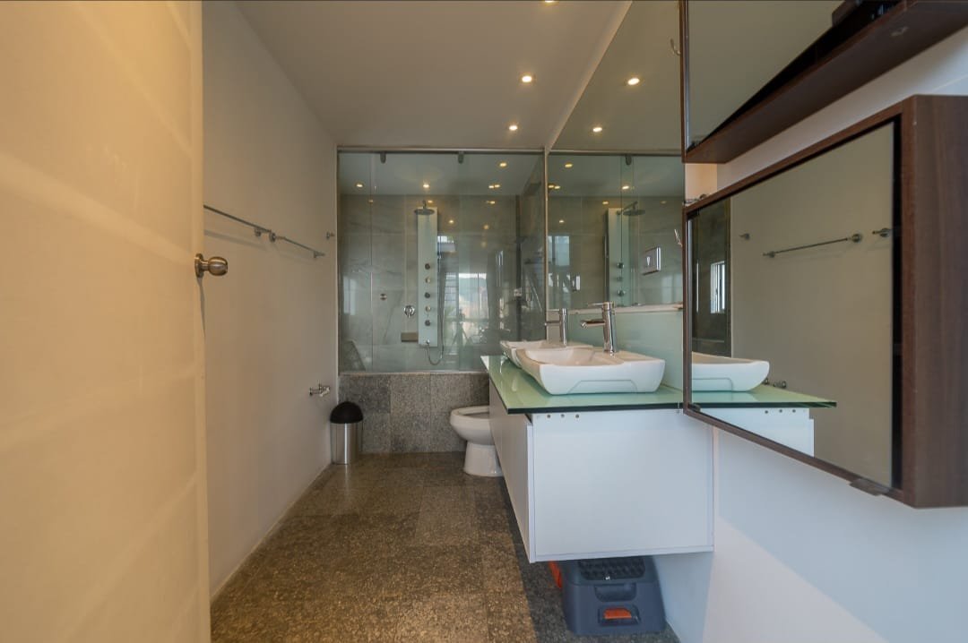 Renta de Apartamento amoblado a cerca a Provenza  - Image 13