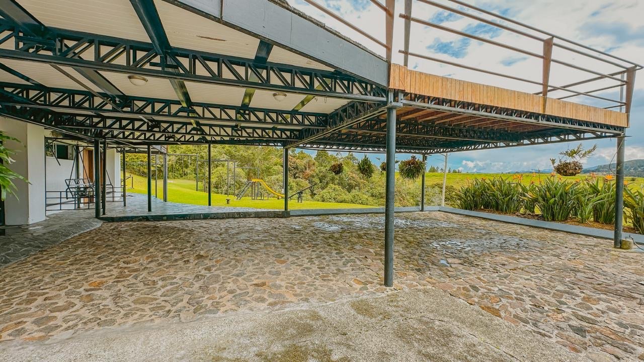 Casa campestre en Medellín en Renta Amoblado   - Image 23