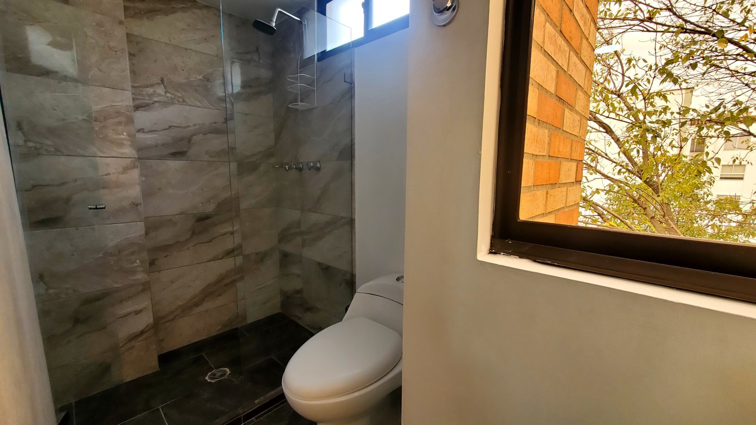 Moderno Apartamento en Laureles Nogal - Image 10