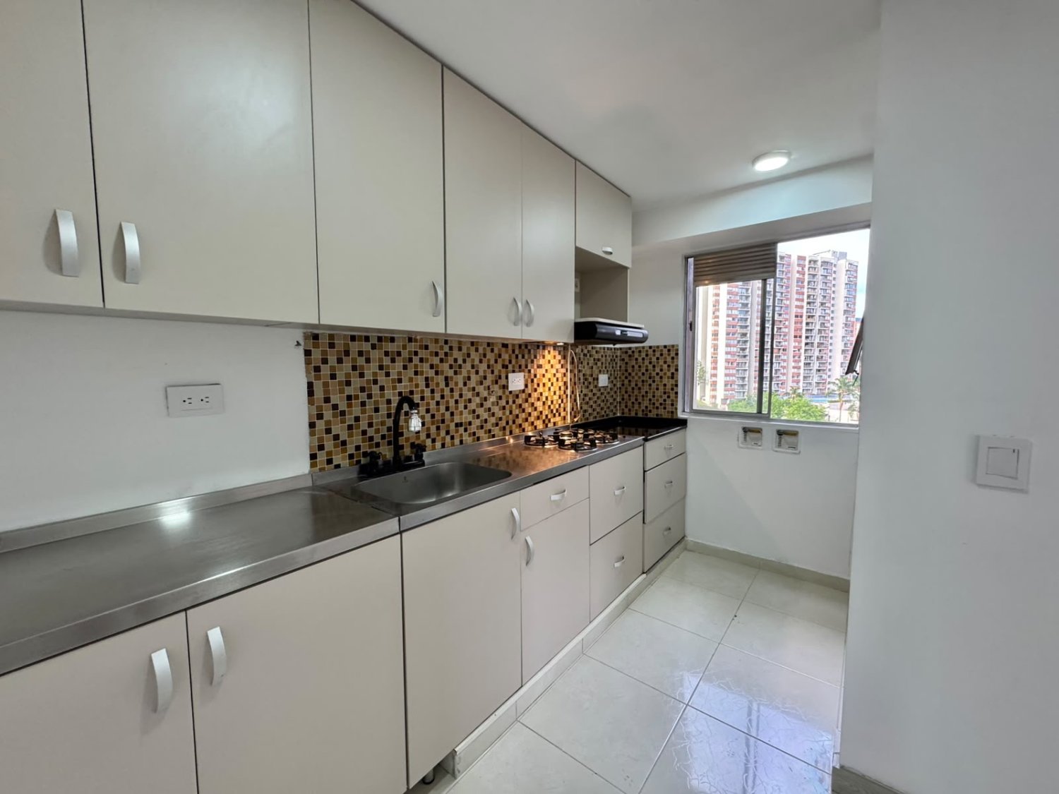 En venta apartamento en el mirador de los Bernal (Belén)  - Image 3