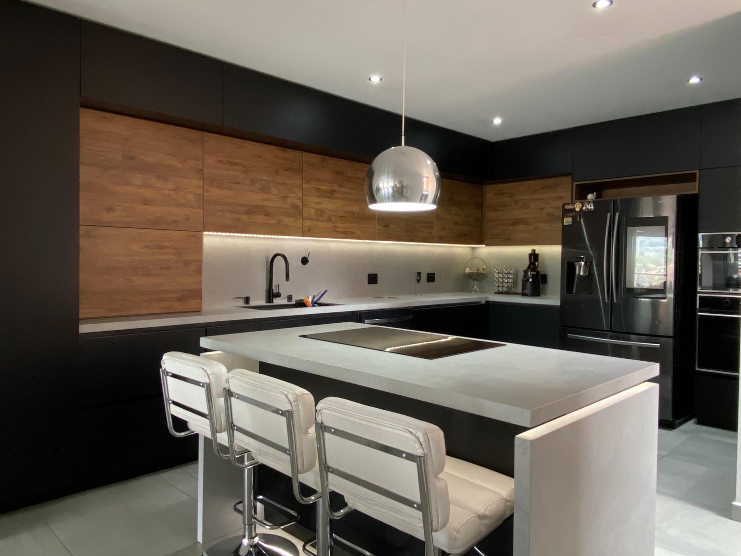 Gran Apartamento en Venta Disponible en la loma de las Brujas  — 16