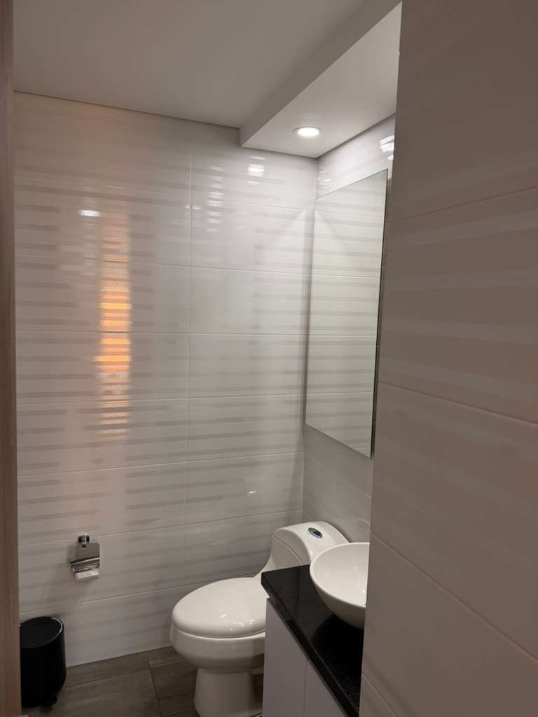 Exclusivo apartamento recién Reformado en Castropol  - Image 8