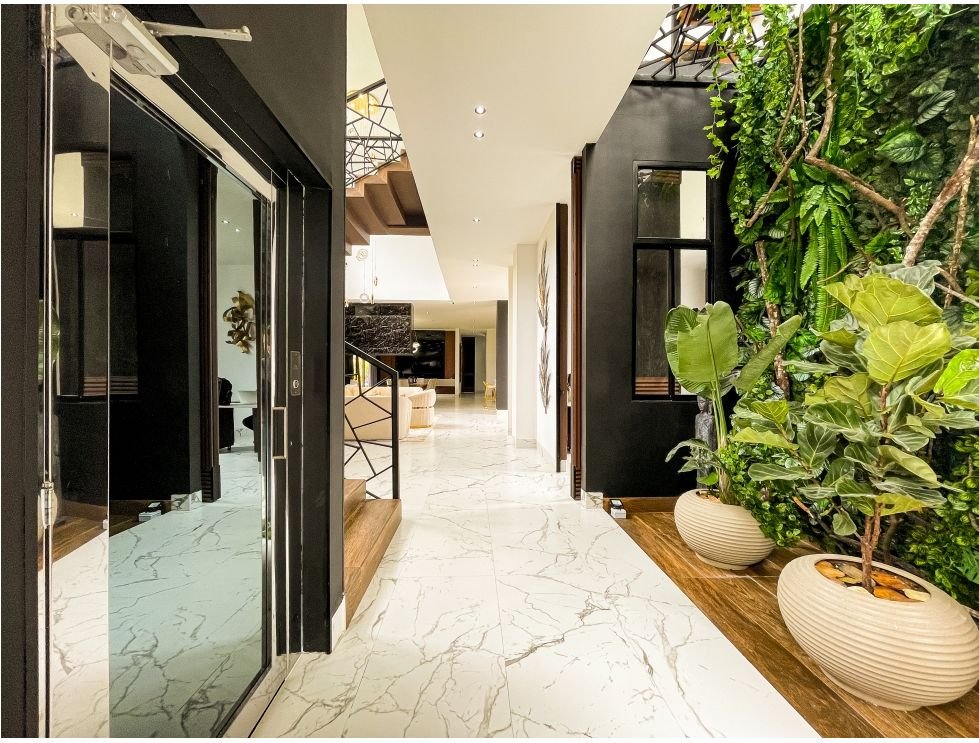 Exclusiva Casa Lujosa en Alto de las palmas  - Image 12