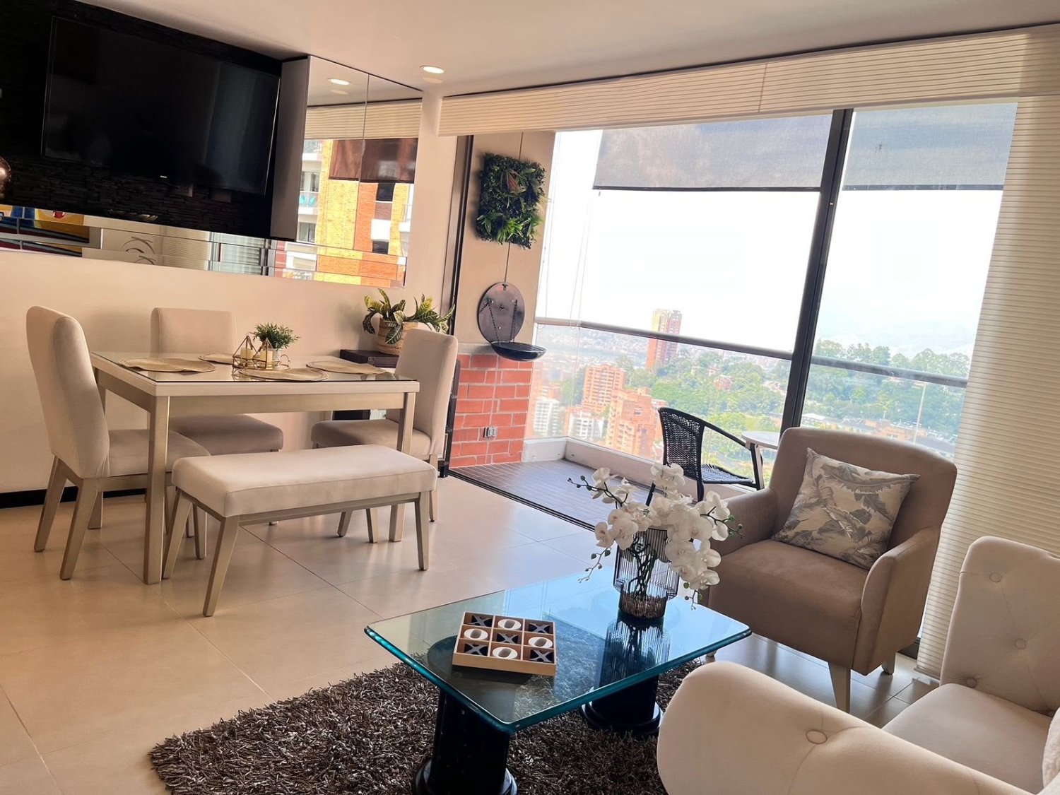 Apartamento en Renta completamente dotado en el sector del poblado (padre Marianito) — 3