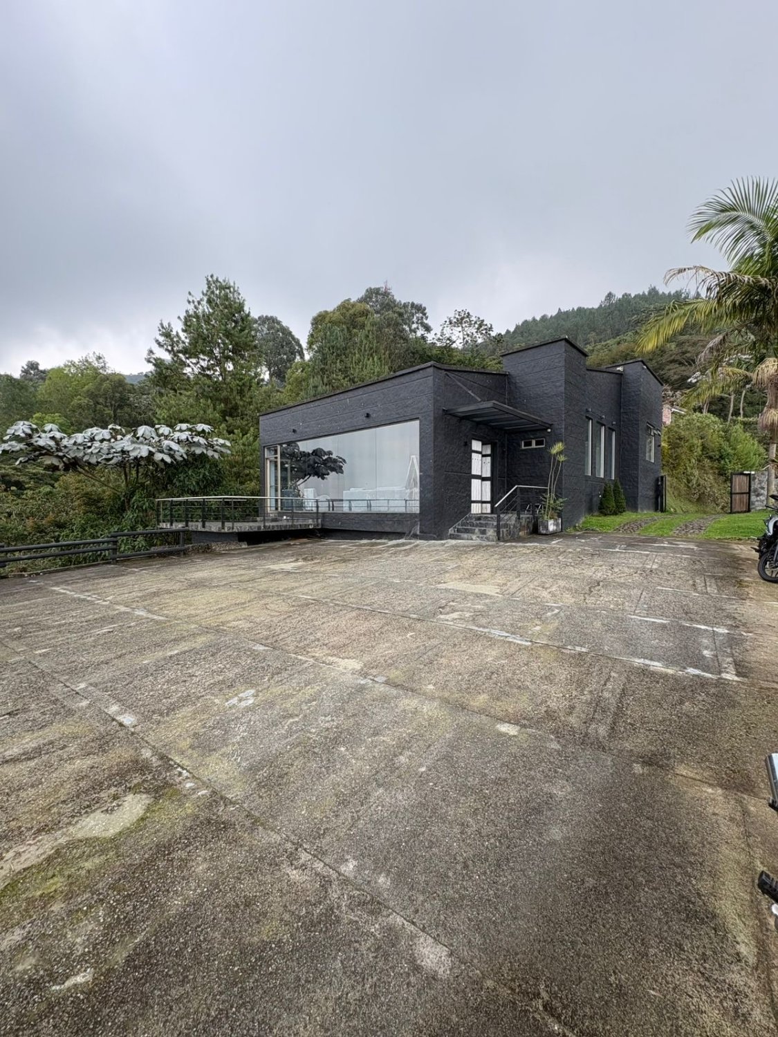 Exclusiva Casa en Renta y Venta en las palmas  - Image 2