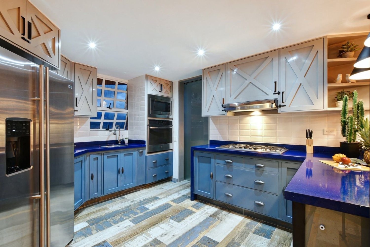 Elegancia Moderna en Provenza - Image 2