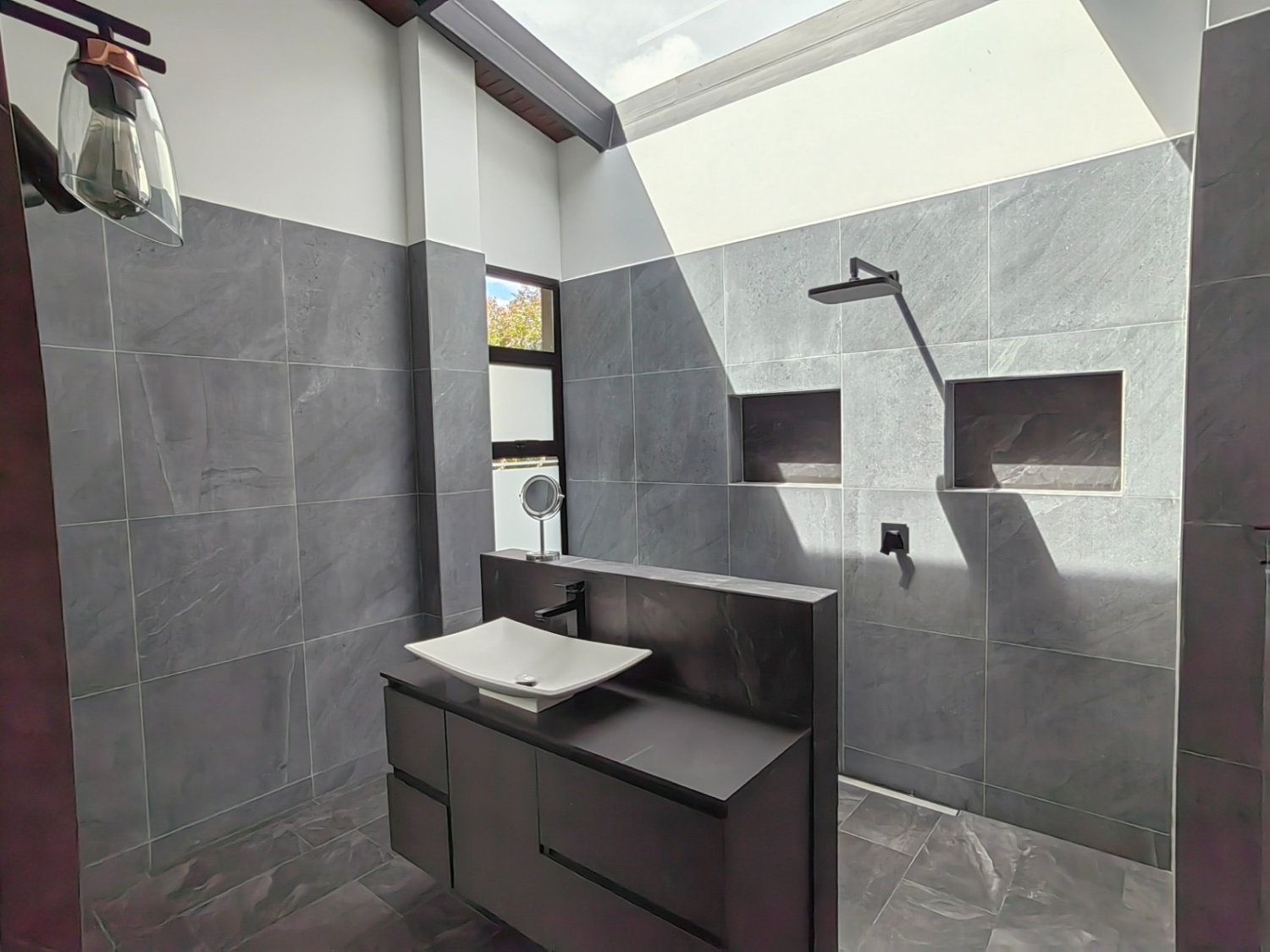 Excludova Casa de lujo en Venta y Renta en el alto de las palmas  - Image 25