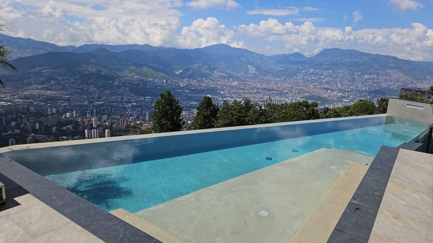 Exclusiva Casa Disponible en Renta amoblada en las palmas  — 9