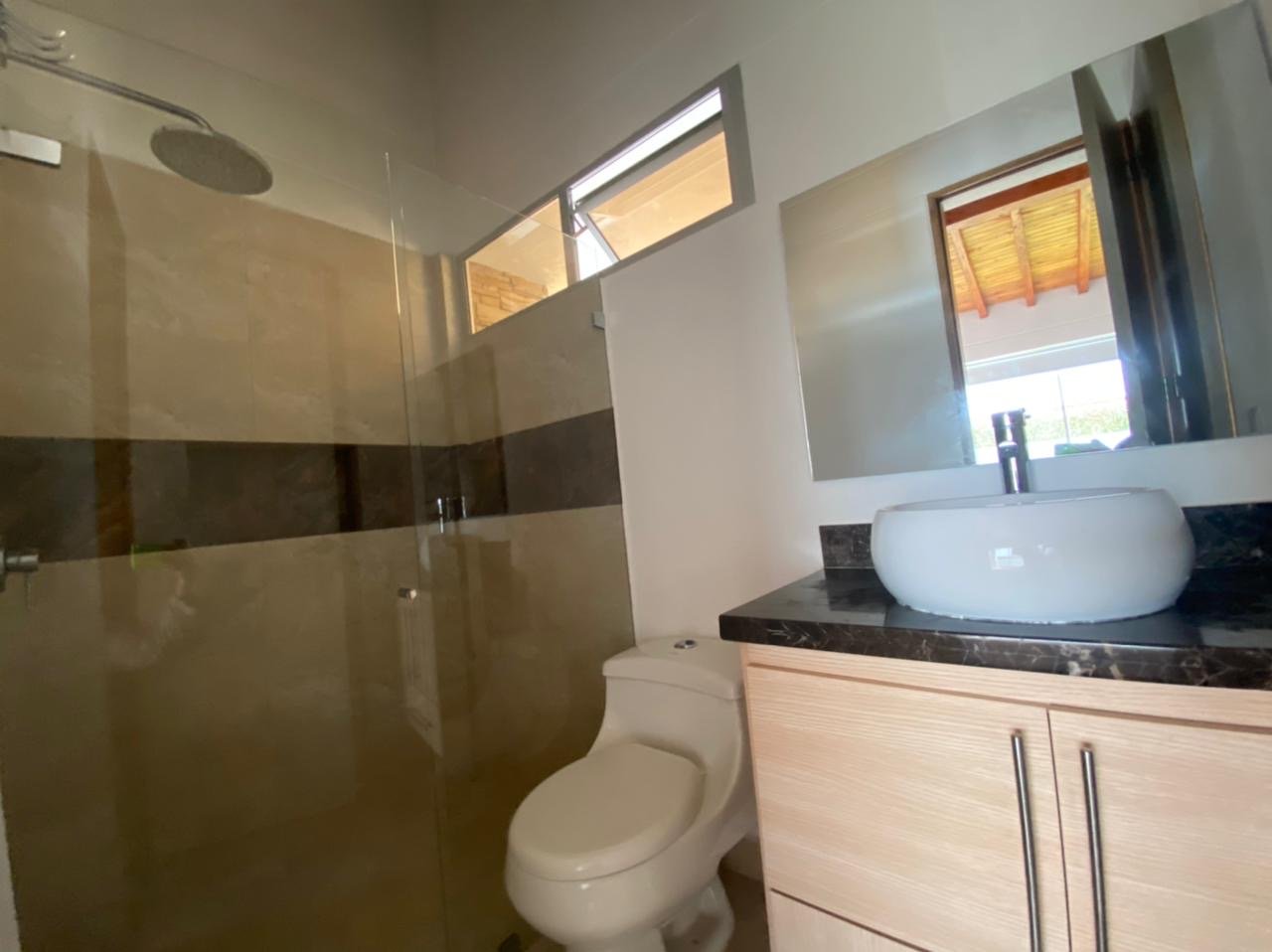 Casa Campestre en Llano Grande - Image 9