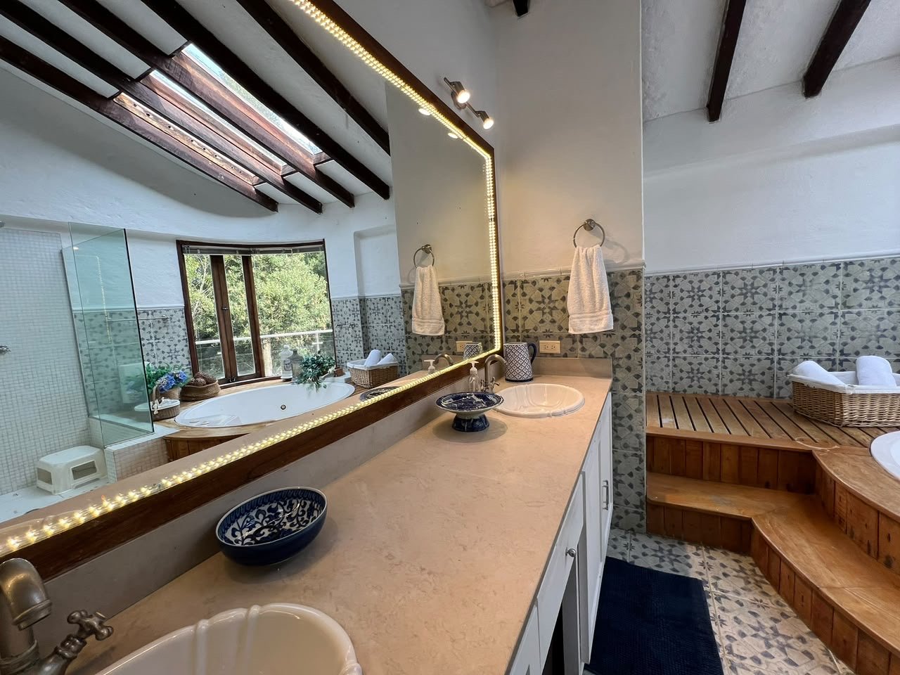 Exclusiva Casa en Renta y venta en el corredor de las palmas  — 24