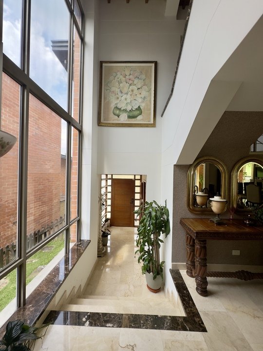 Gran casa En envigado en venta con amplia zona verde  — 6