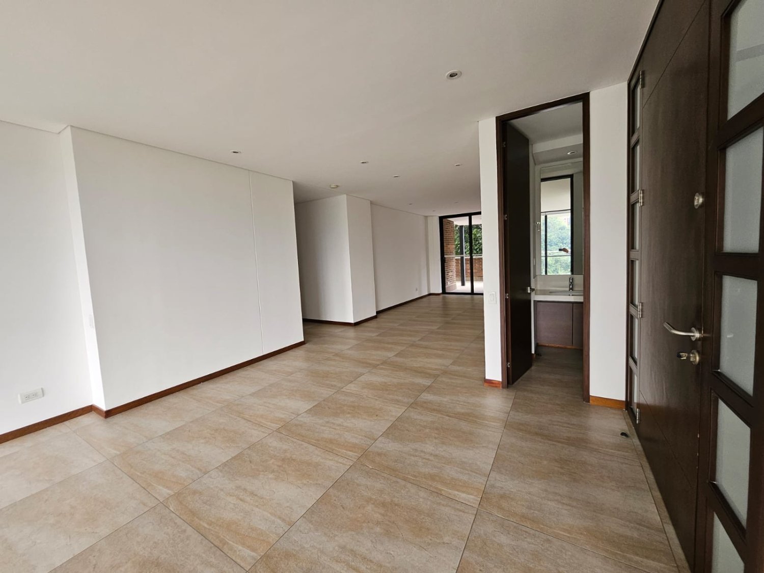 gran apartamento en Renta y Venta en el poblado  - Image 23
