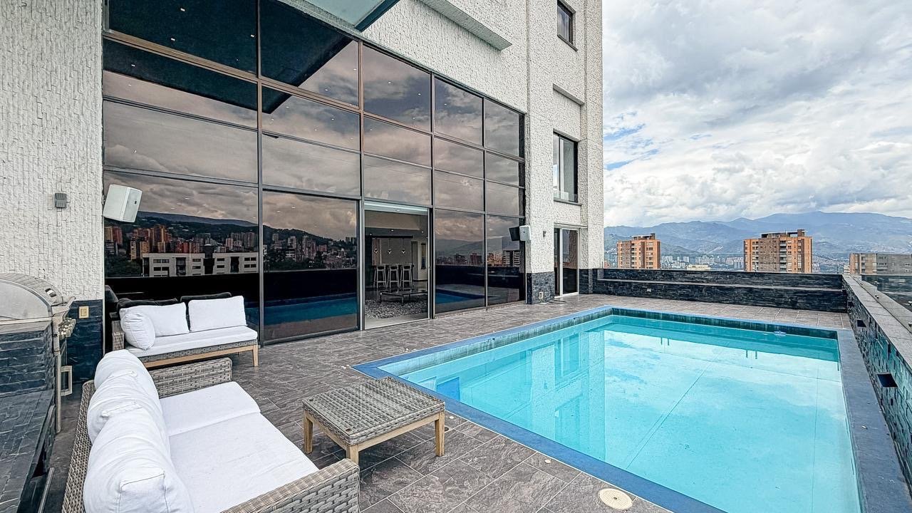 Exclusivo Penthouse en Loma Los Gonzales - Image 2
