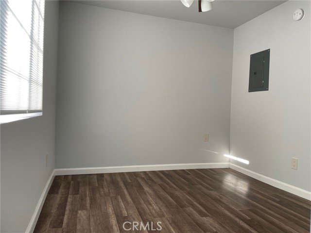 1bd 1bath Cottage House in Tarzana - Image 5