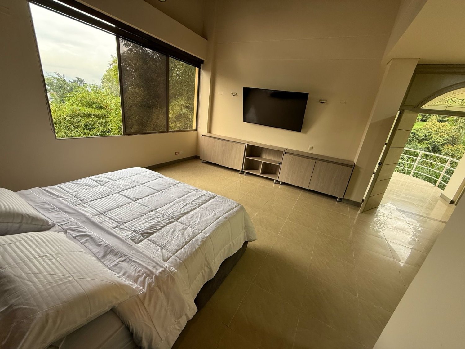 Exclusiva casa amoblada en Venta y Renta en Envigado (Independiente)  — 10
