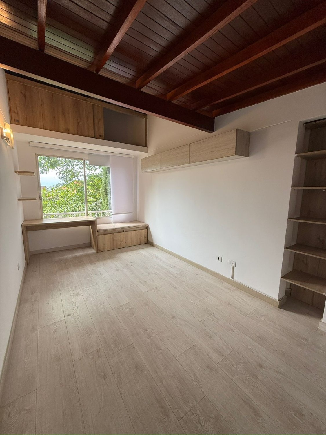 Gran casa en renta con zona verde (Envigado )  - Image 14