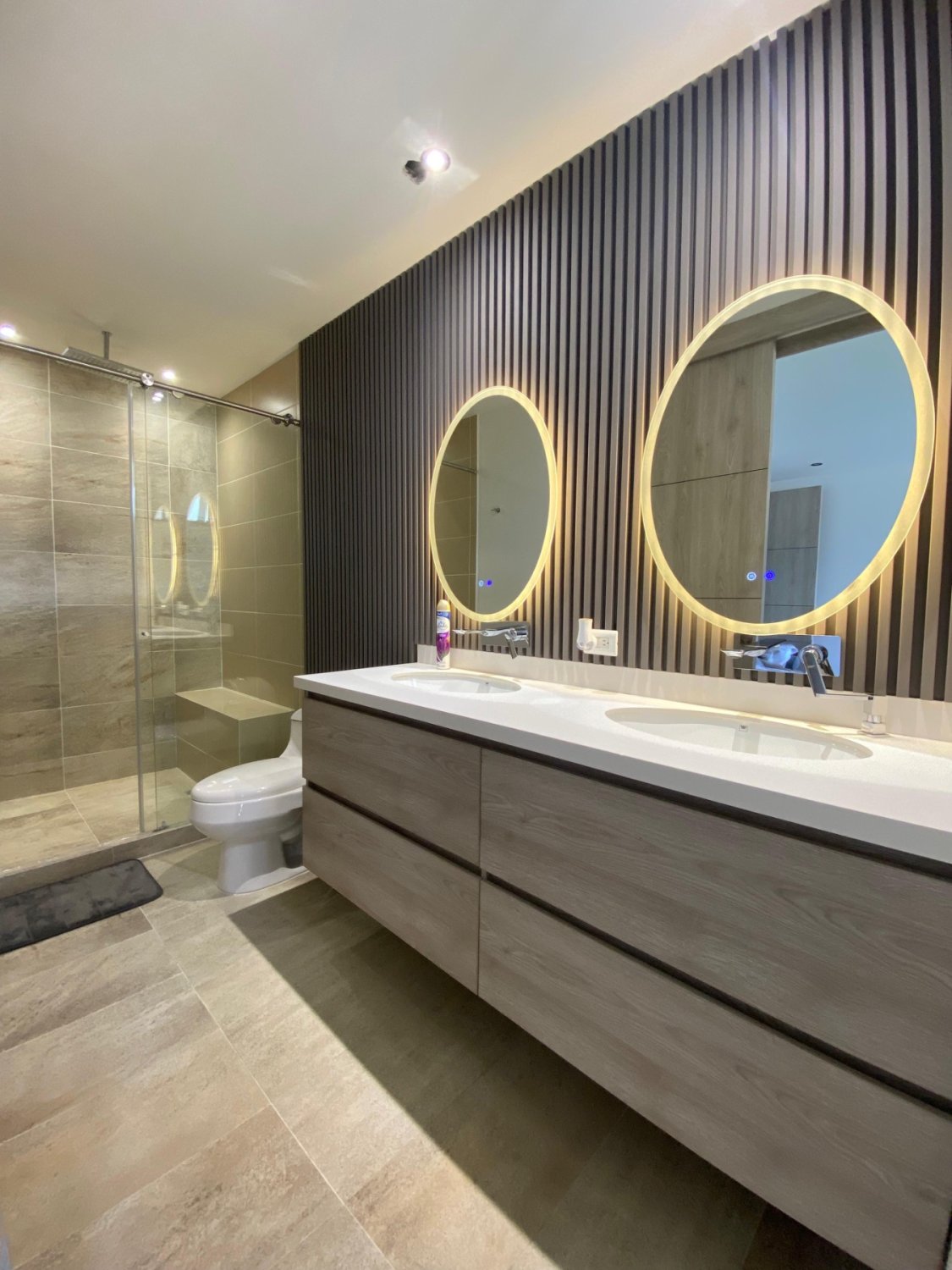 Gran Apartamento en Venta Disponible en la loma de las Brujas  — 7