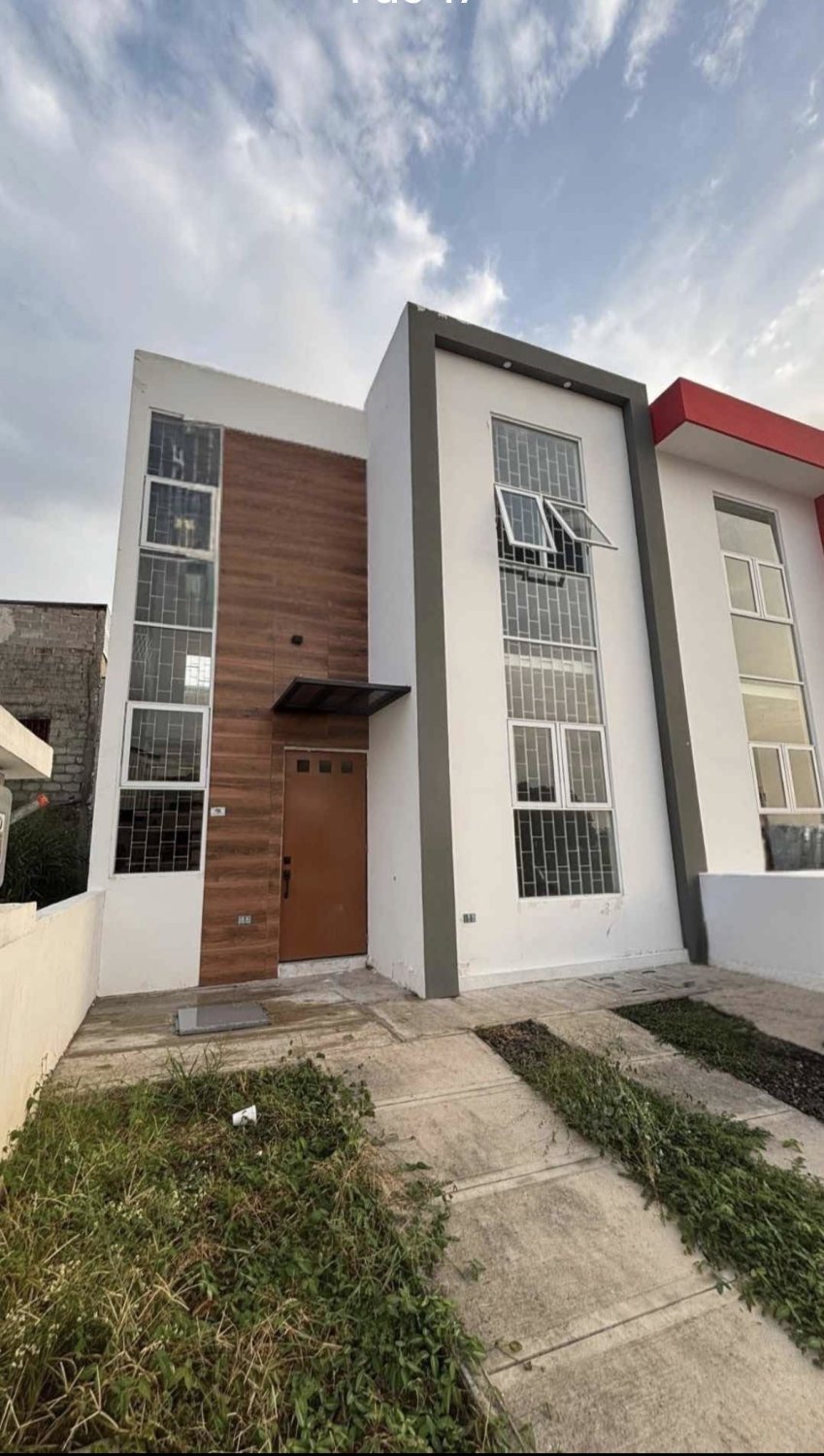 Moderna Casa en Fracc Costa Verde - Image 1