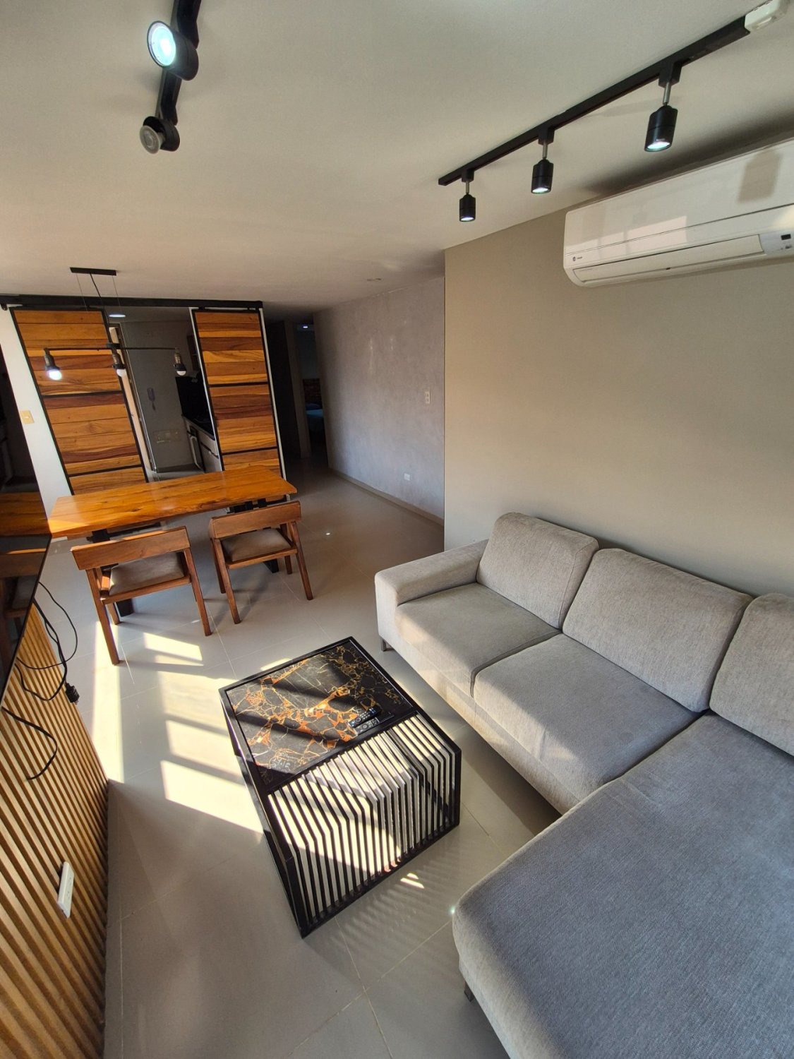 Venta. Apartamento en Los Alpes - Image 1