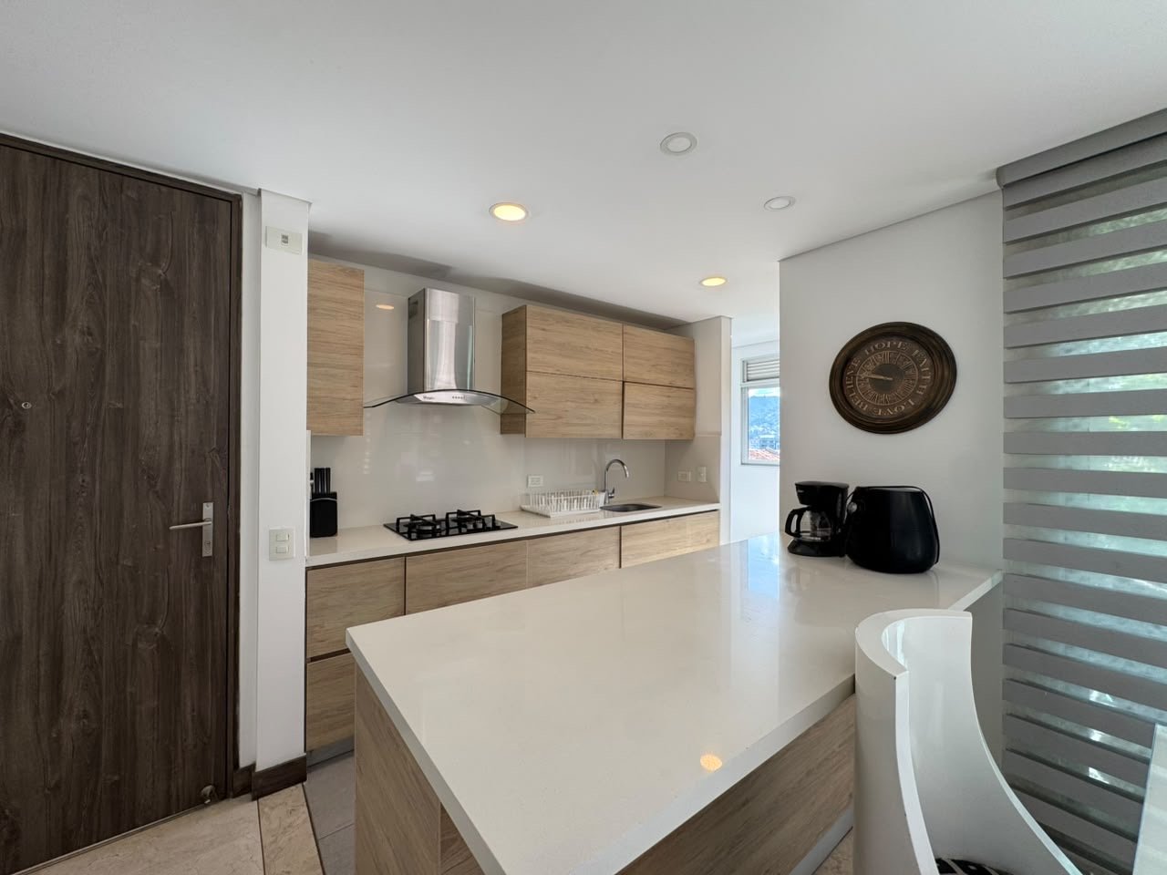 Apartamento completamente dotado en Renta en el sector de milla de oro  — 3