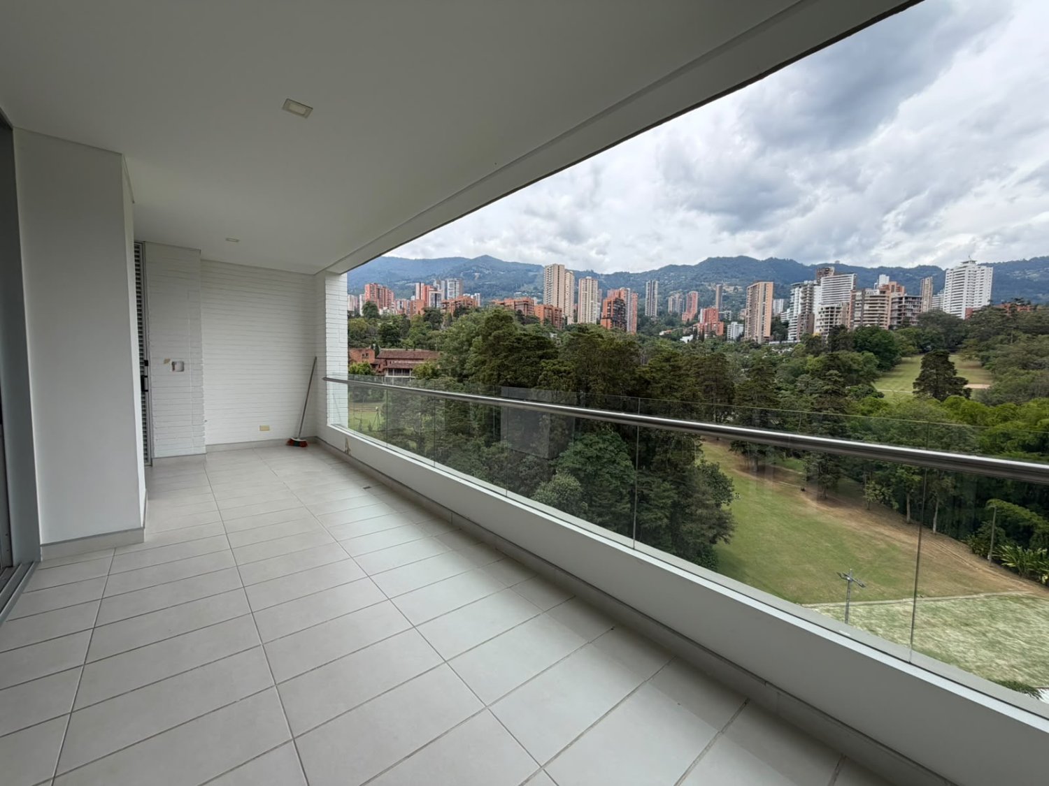 Apartamento semi amoblado en Poblado (Campestre)  — 5