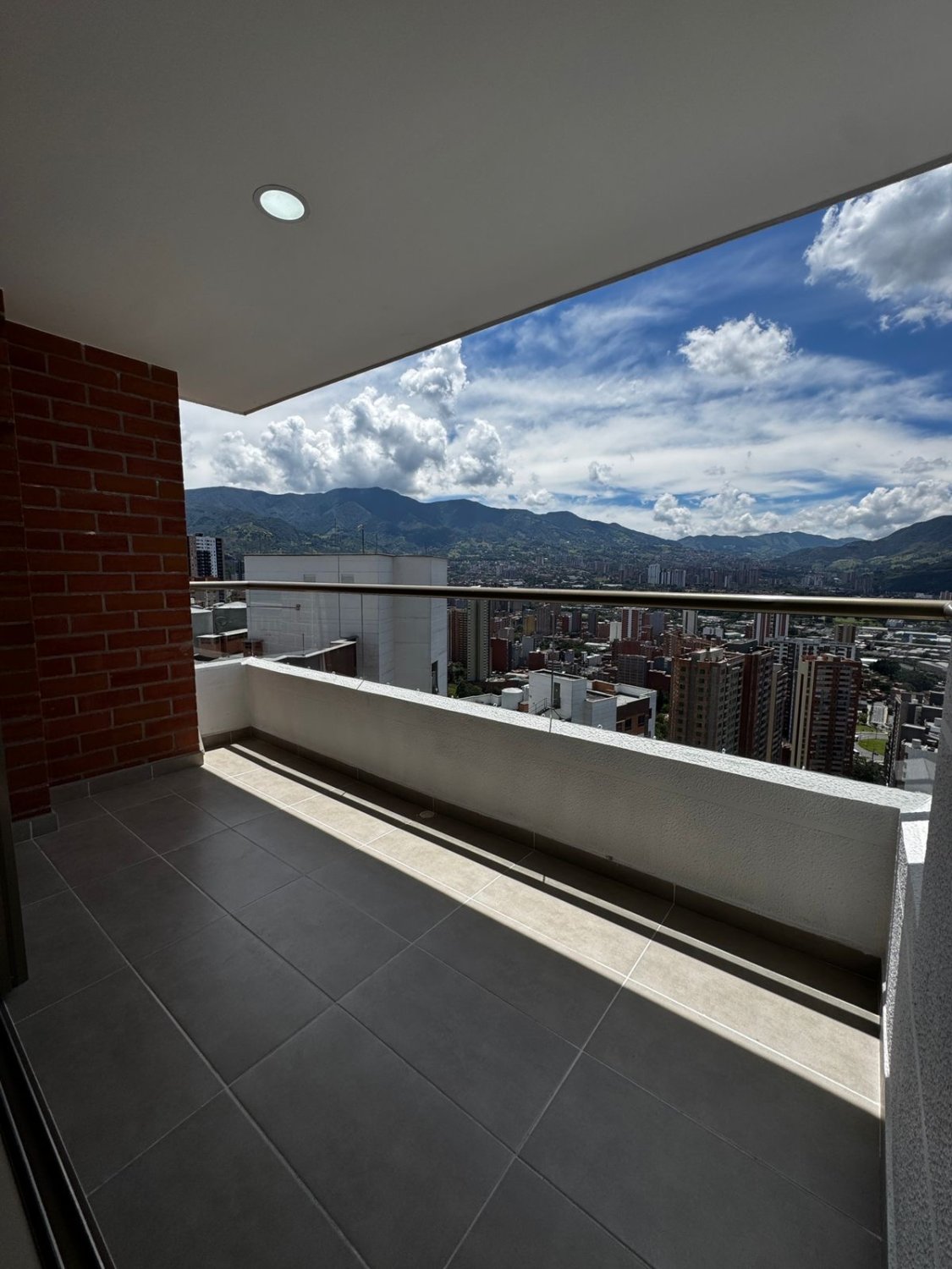 Exclusivo apartamento con Vista a la Ciudad.  - Image 7