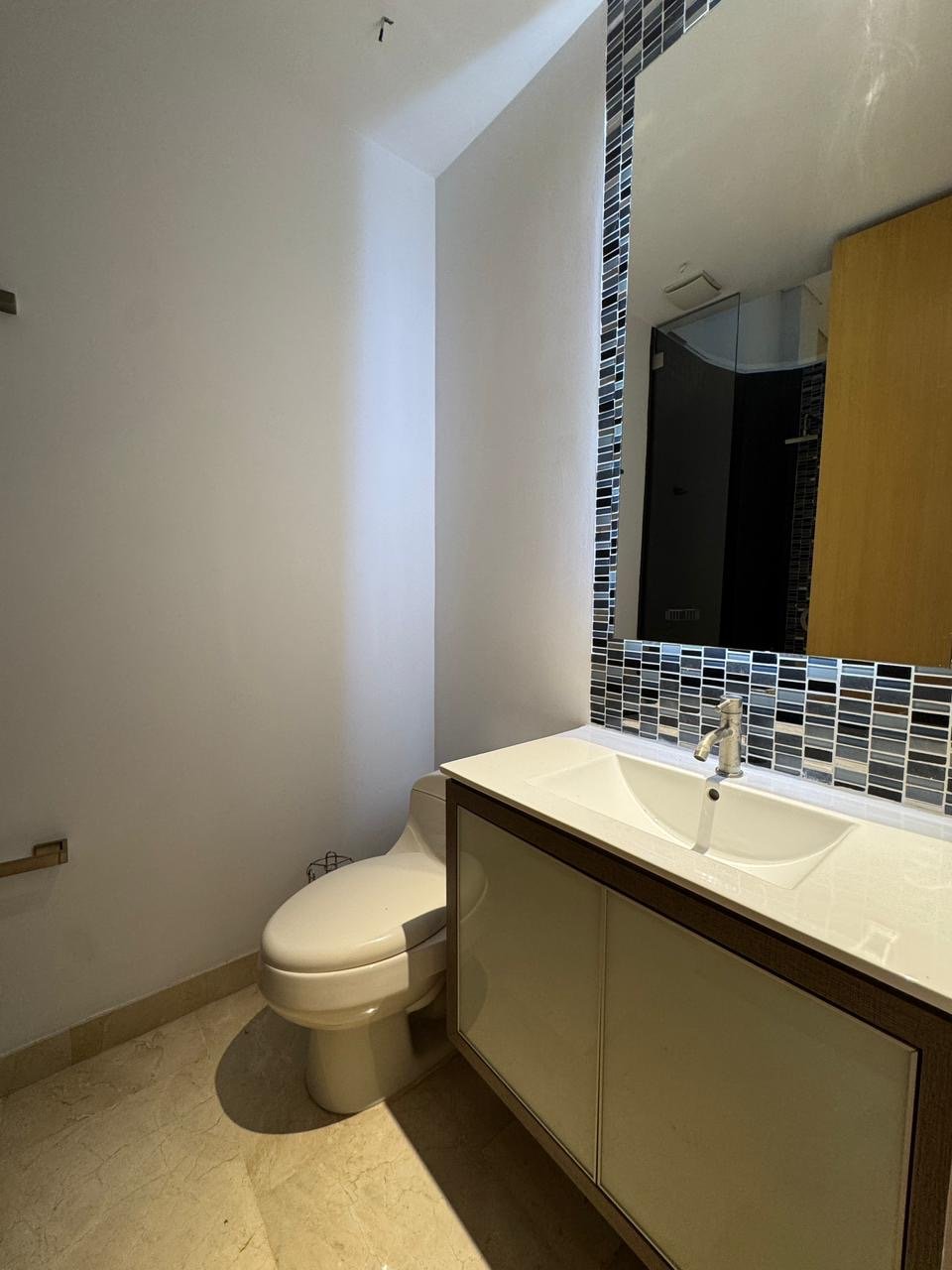 Exclusiva Casa Campestre ubicada en Envigadi en Renta tradicional y venta  - Image 11