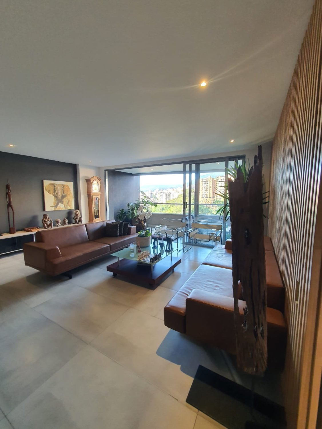 Exclusivo apartamento cerca a City Plaza  - Image 2