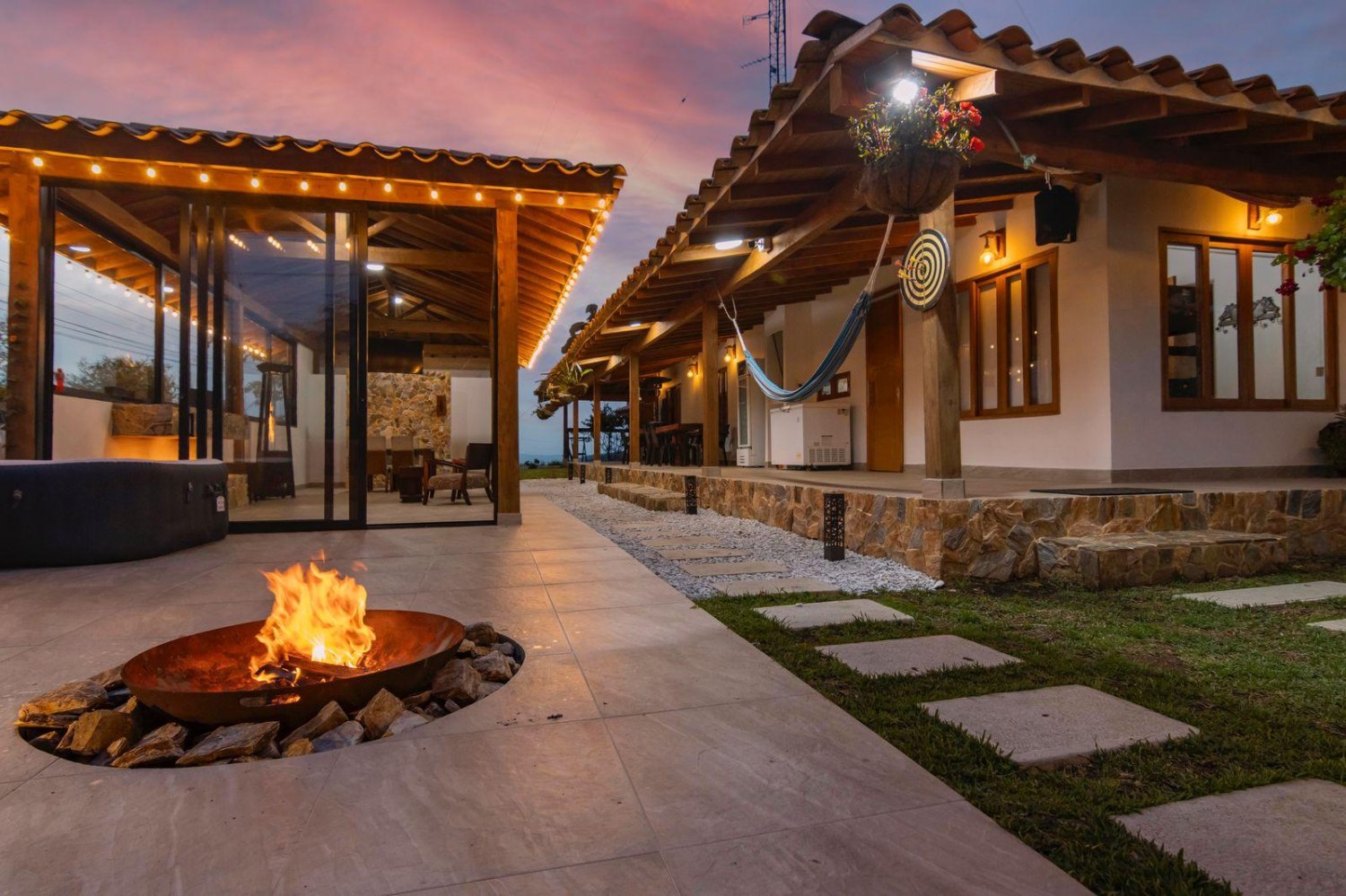 Exclusiva Cabaña Familiar en Renta por Noches en Santa Elena  - Image 19