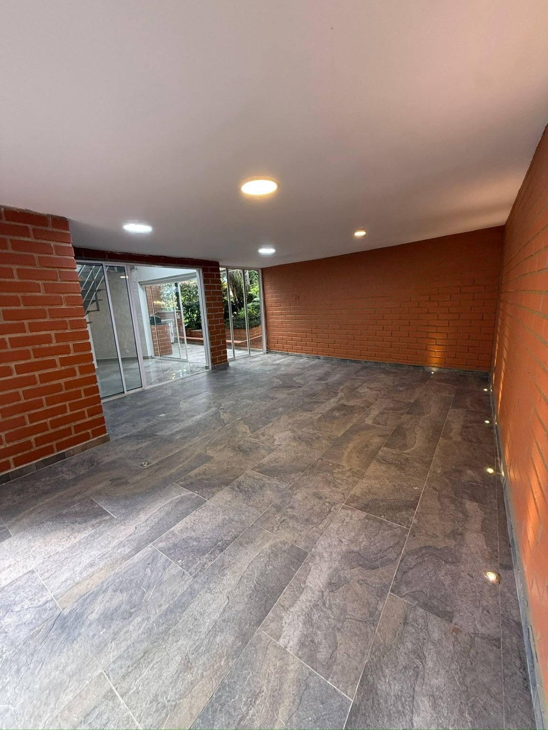 Gran casa en renta con zona verde (Envigado )  - Image 24