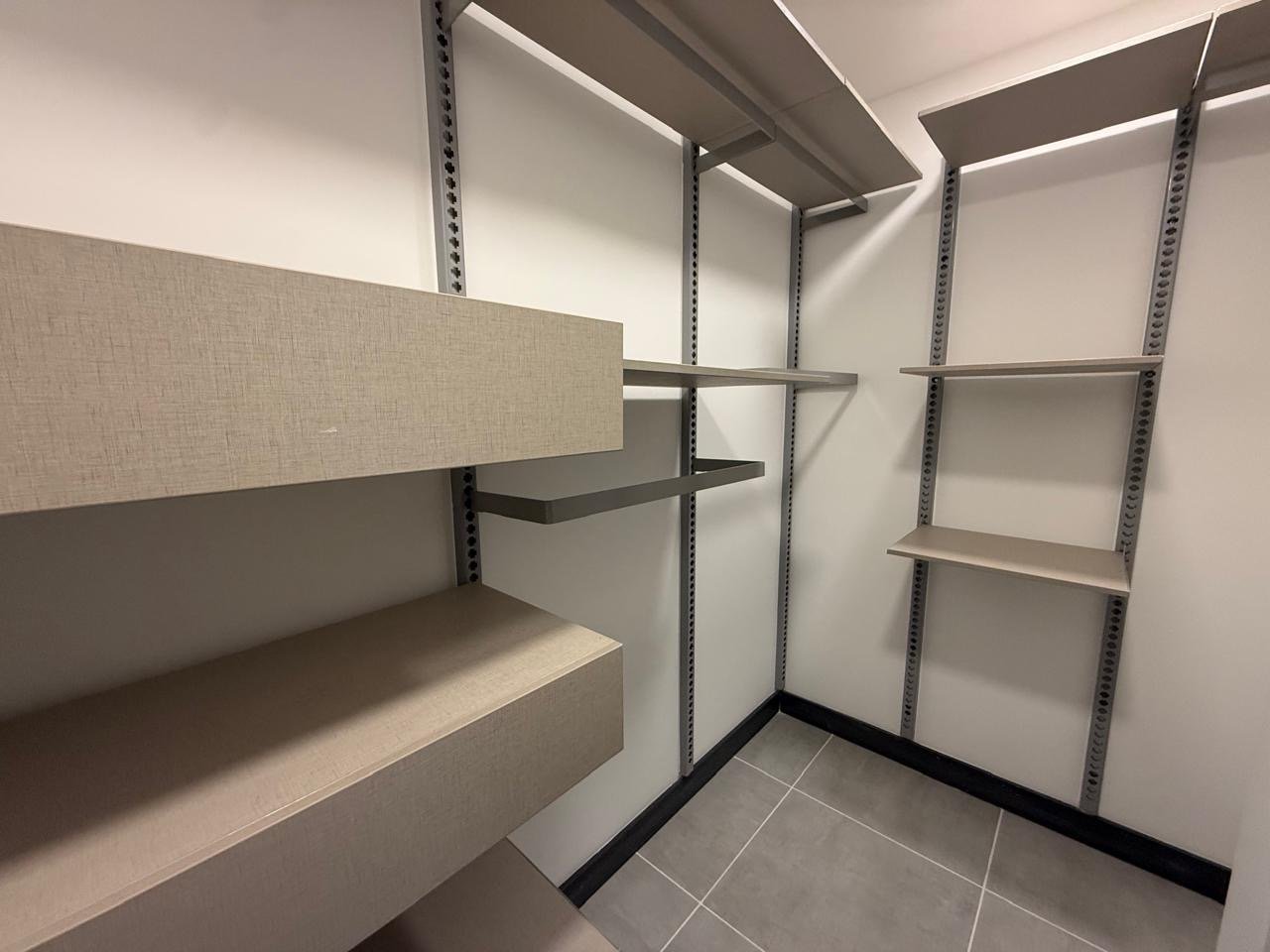 Apartamento en renta y venta en el sector de ciudad del rio  — 5