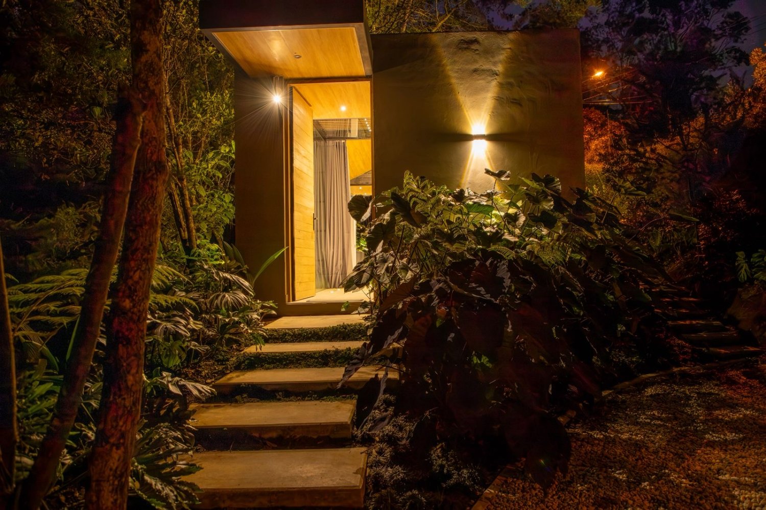 Cabaña rodeada de naturaleza  - Image 9