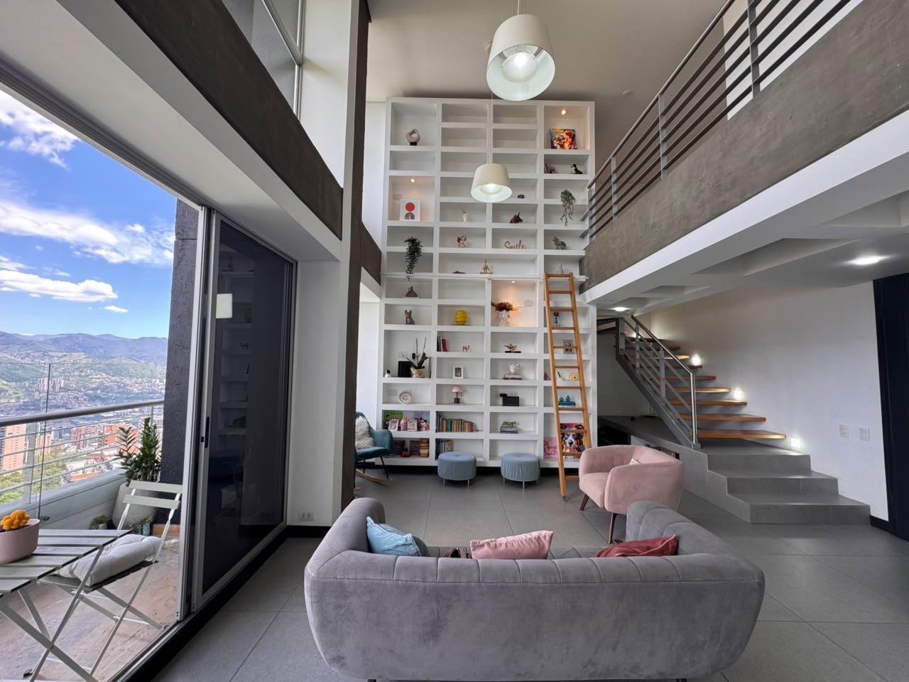 Exclusivo Duplex de lujo con vista a la ciudad en Venta  — 7