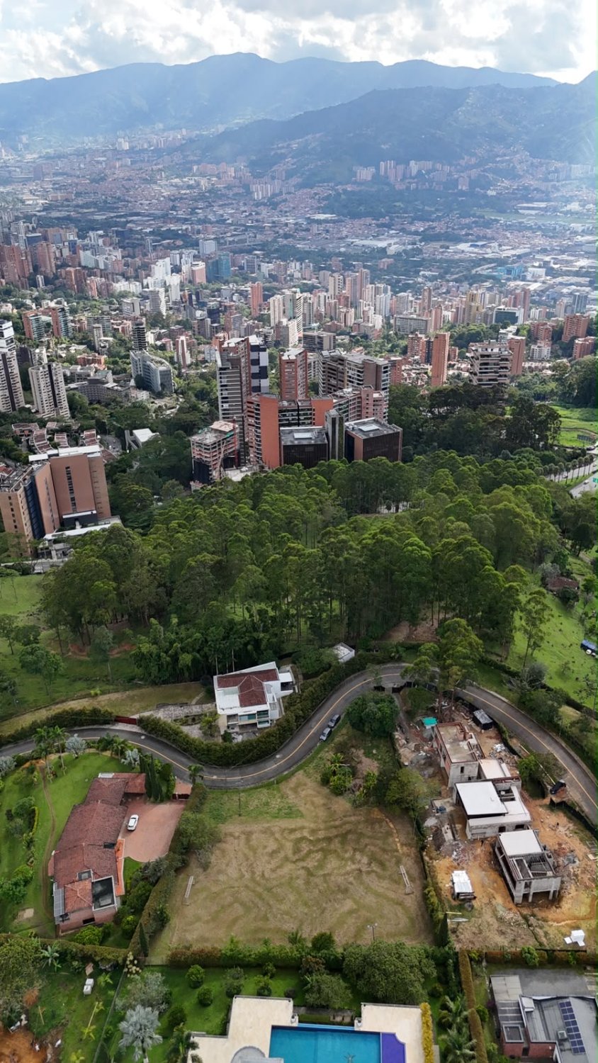 Exclusivo lote para desarrollar proyecto inmobiliario en el poblado (Casa ) — 6