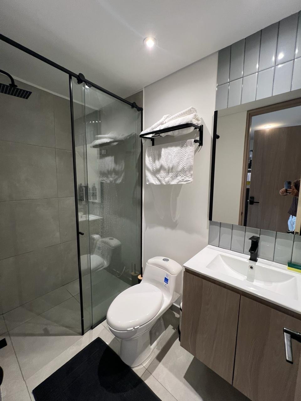 Quadrato Studios – Laureles (One Block from Unicentro) — 8