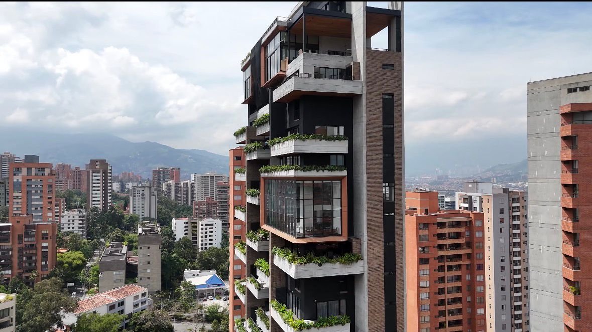 Lujoso Escape en La Loma Los Parras - Image 2