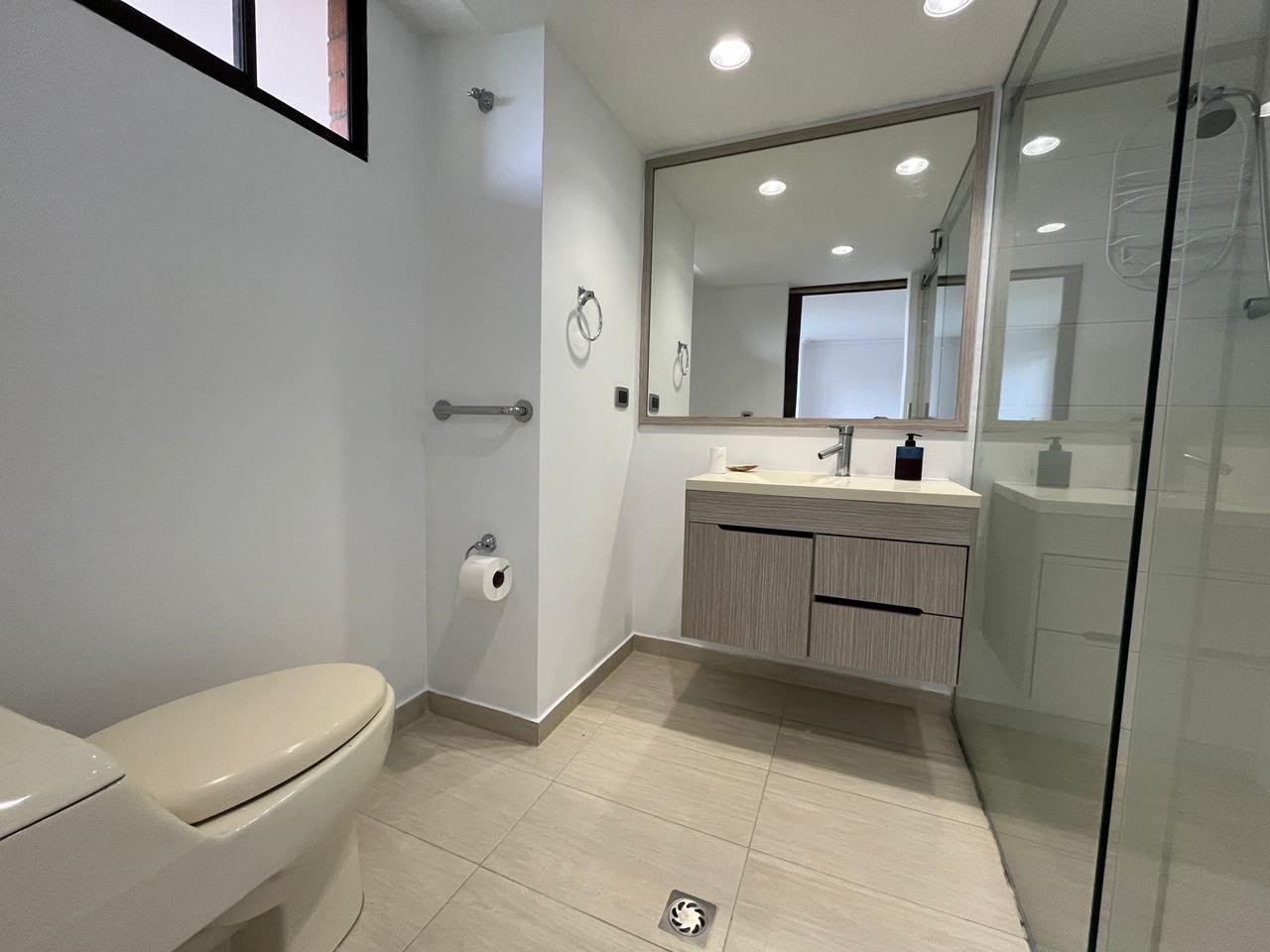 Apartamento disponible en renta y venta en el sector de la Concha (Poblado) - Image 12