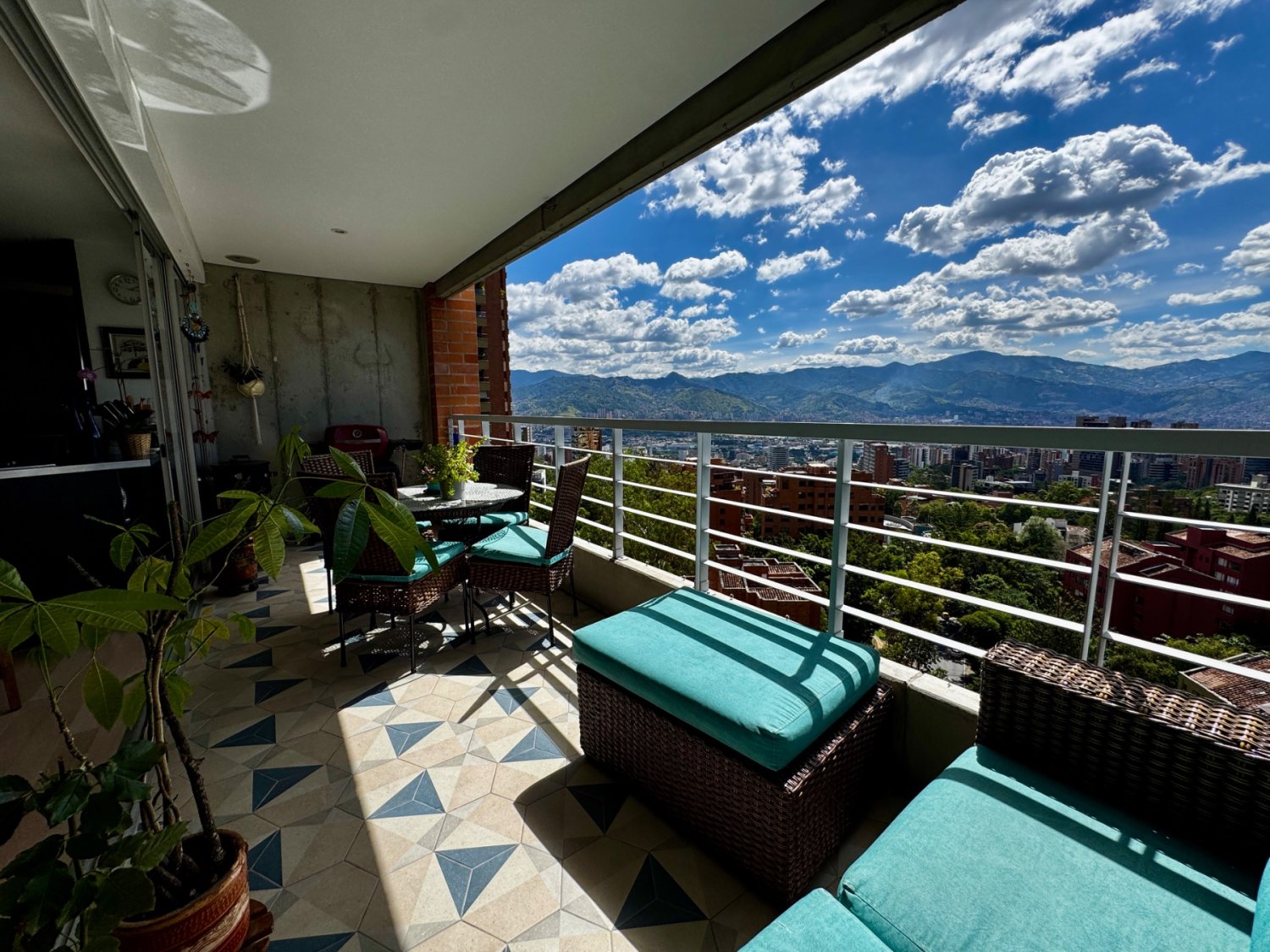 Exclusivo Apartamento en La Concha - Image 11