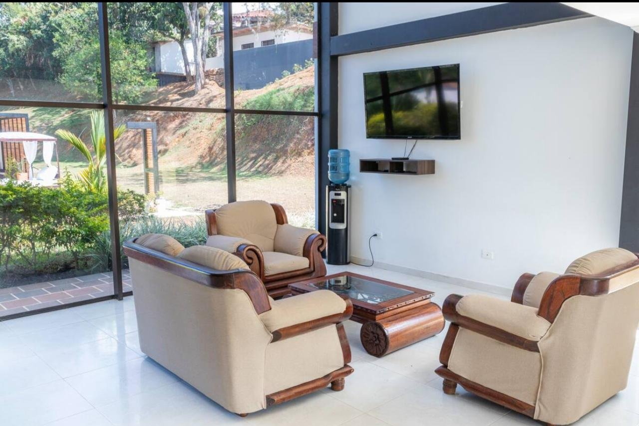 Exclusiva casa de campo con zonas Húmedas en RentasPor noches y Meses  — 11