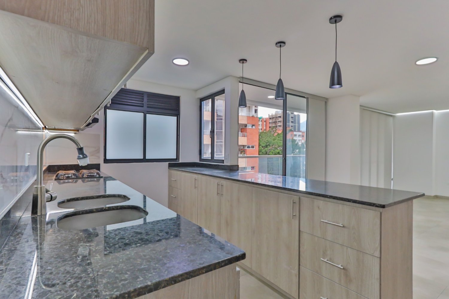 APARTAMENTO EN VENTA CONQUISTADORES  - Image 8