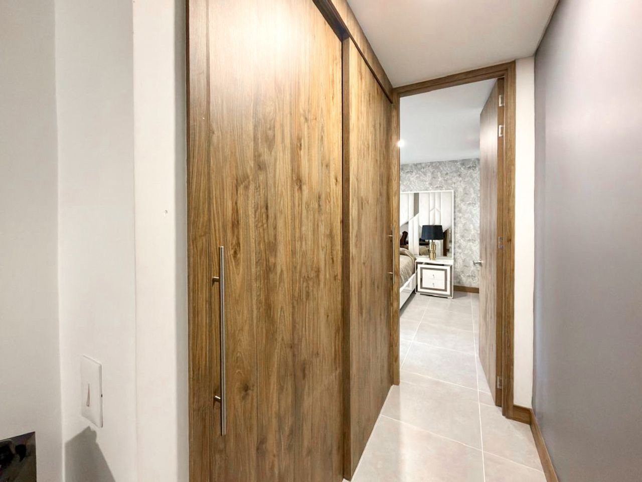 Venta De moderno apartamento en Ciudad Del Rio Medellin - Image 12