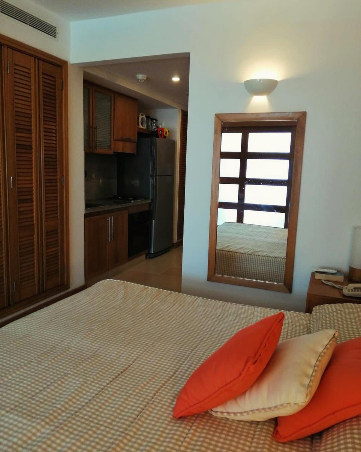 Inversión en Apartamento en Irotama del Sol - Image 4