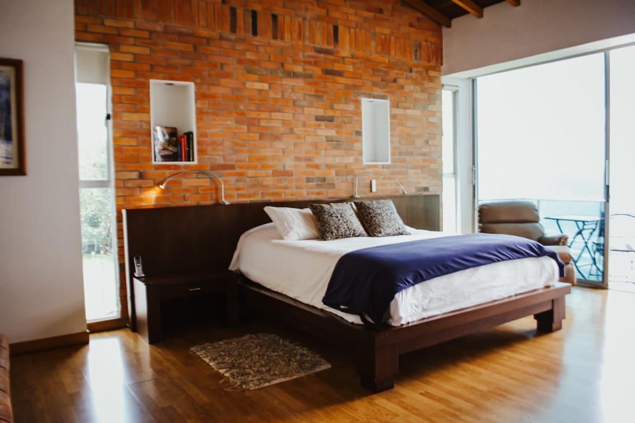 Exclusiva casa en Renta y venta en las palmas con vista panorámica a todo Medellín  - 22