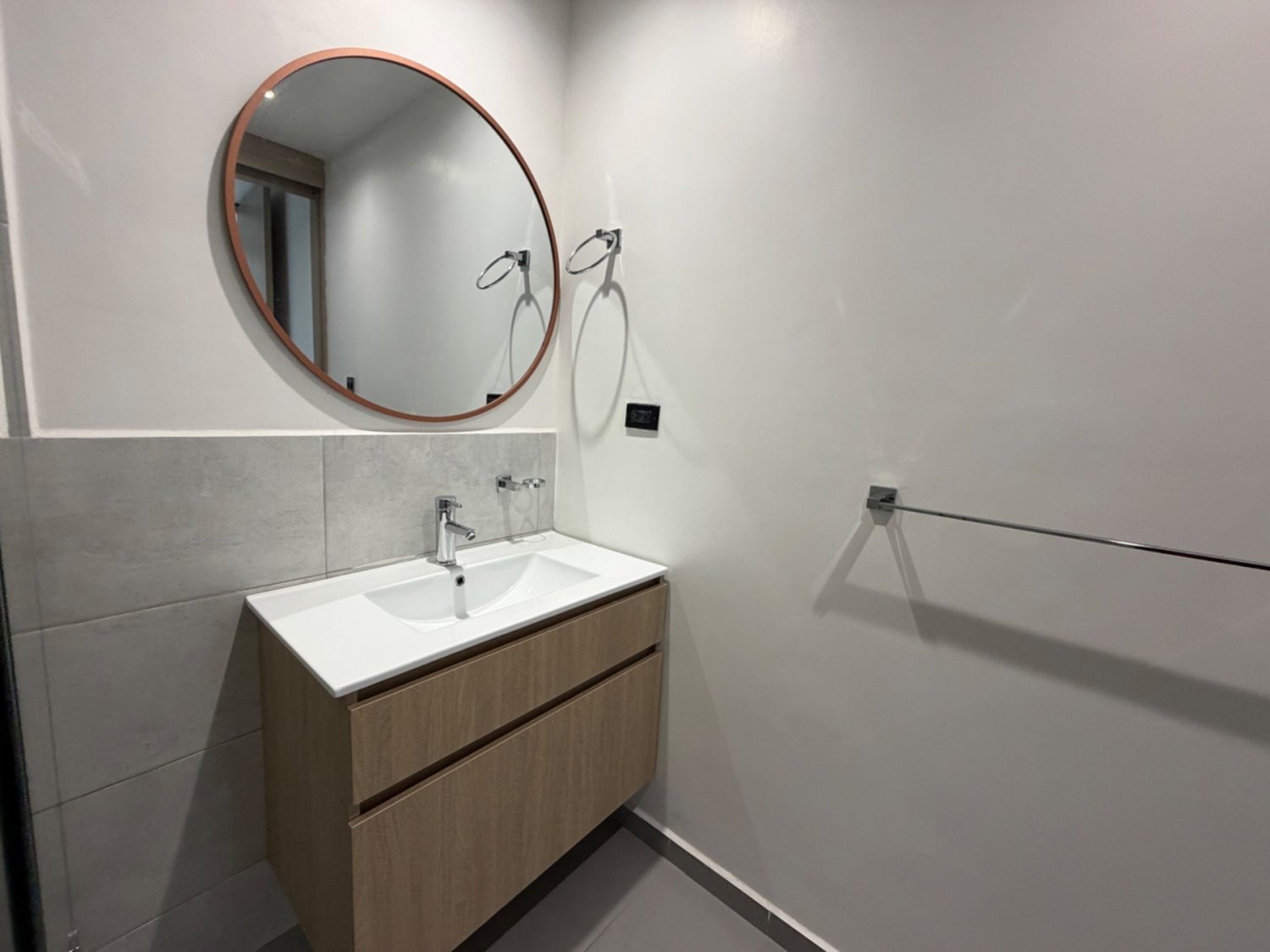 Moderno Apartamento en Laureles - Image 11
