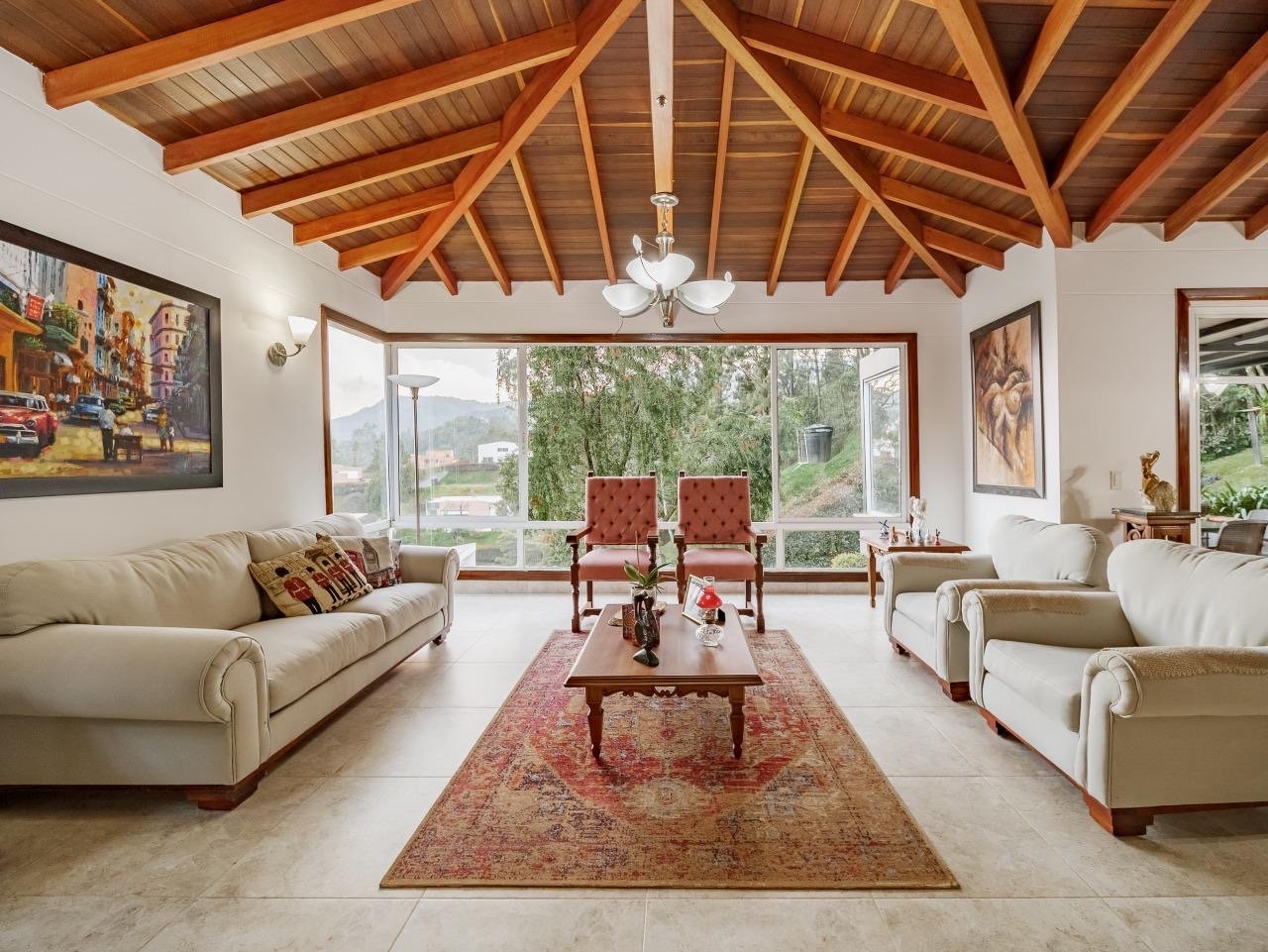 Exclusiva casa en venta en altos del escobero  - Image 14